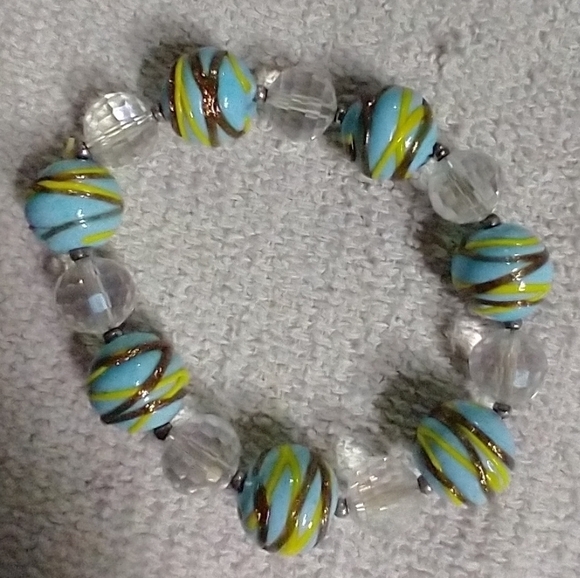 Blue yellow stretch beaded bracelet - Picture 1 of 2